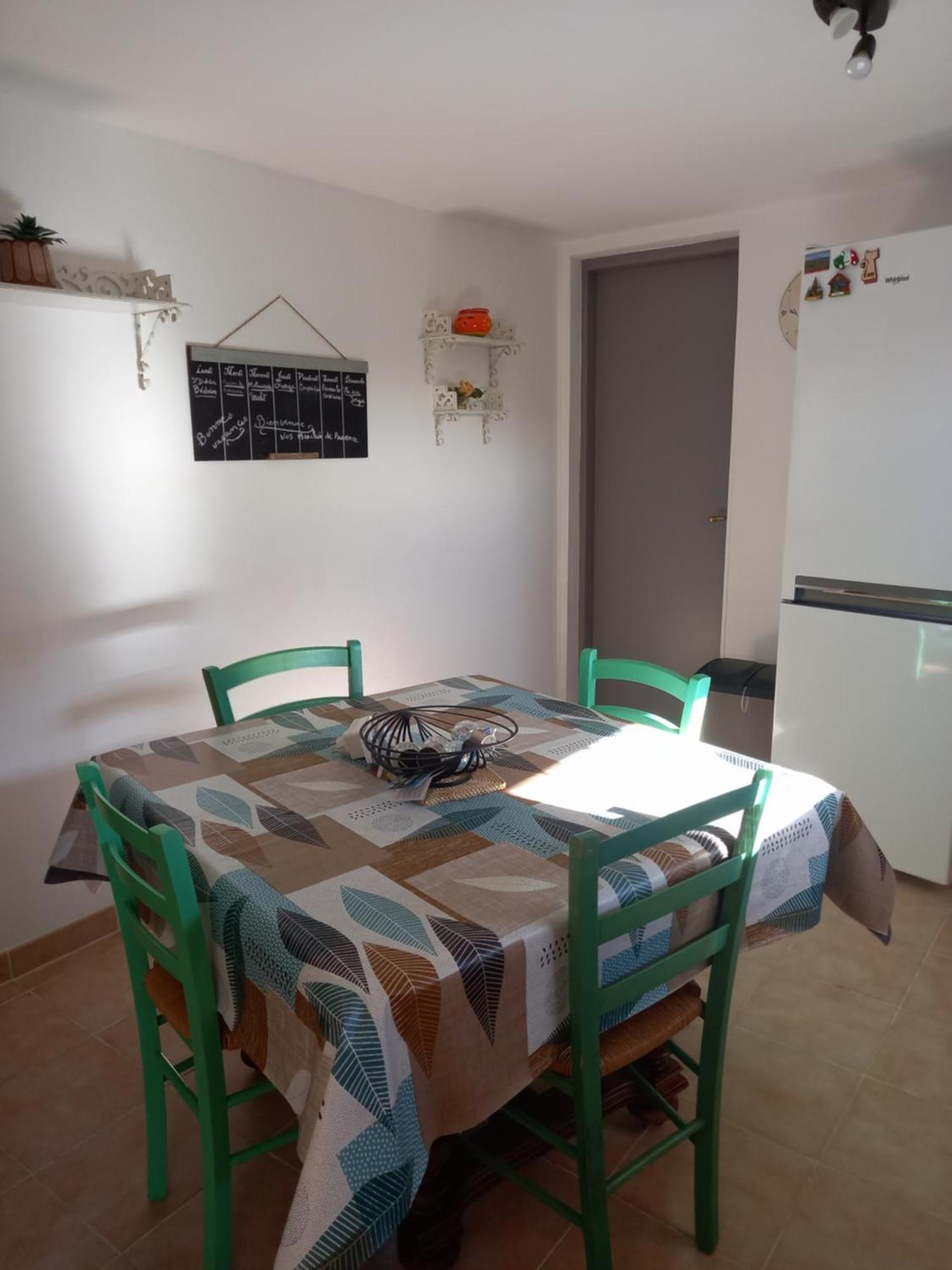 Gite 135 C Sarrians Buitenkant foto
